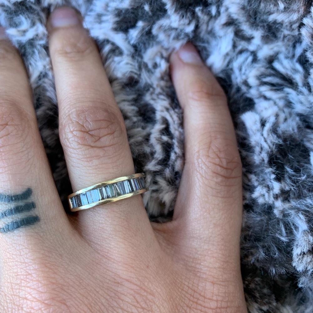 Beautiful 14k YG 1.00 ct Baguette Diamond Ring